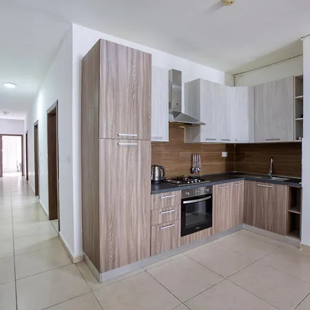 Spacious 4br With Private Balcony In Swieqi By 360 Estates *