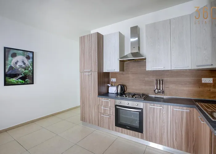 Apartman Spacious 4br With Private Balcony In Swieqi By 360 Estates Is-Swieqi
