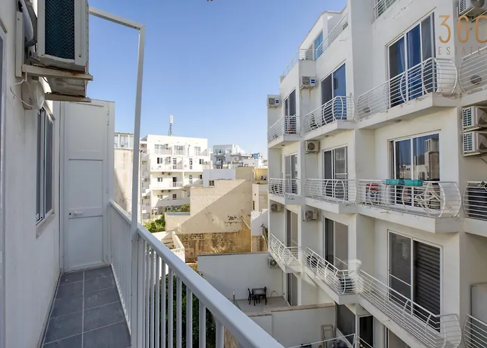Spacious 4br With Private Balcony In Swieqi By 360 Estates Is-Swieqi