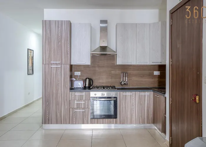 Spacious 4br With Private Balcony In Swieqi By 360 Estates Apartman *